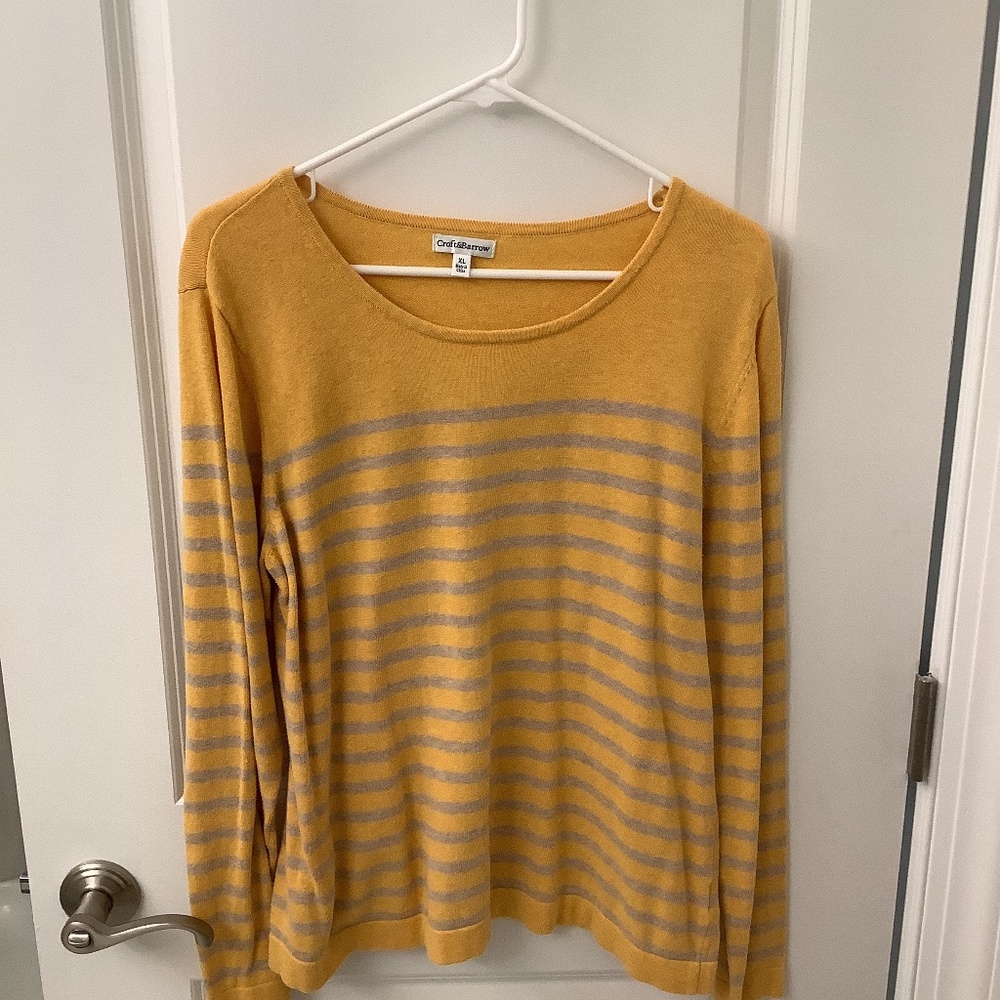 Women’s light weight long sleeve sweater, 100% cotton, size XL, barely worn.